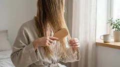 Cabelo oleoso a meio do dia? 3 soluções simples para ficar apresentável